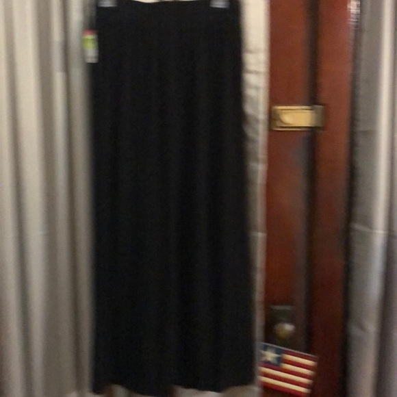 NWT—Women’s Flowy Black Cotton Skirt Size Small - Picture 2 of 4